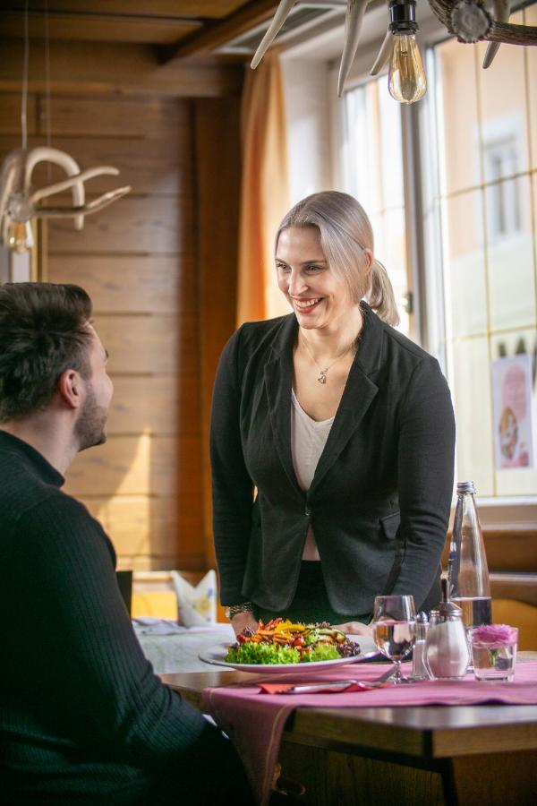 Koenig Ludwig Design Hotel Neu Zimmer Mit Sauna Oder Whirlpool Oder Mehr Altötting Екстериор снимка