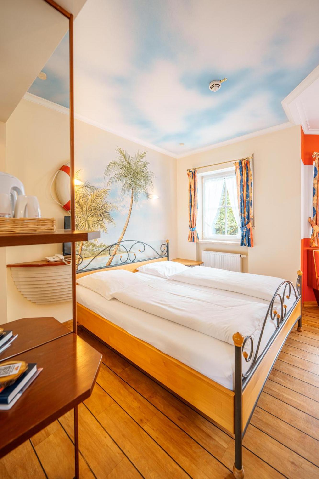 Koenig Ludwig Design Hotel Neu Zimmer Mit Sauna Oder Whirlpool Oder Mehr Altötting Екстериор снимка