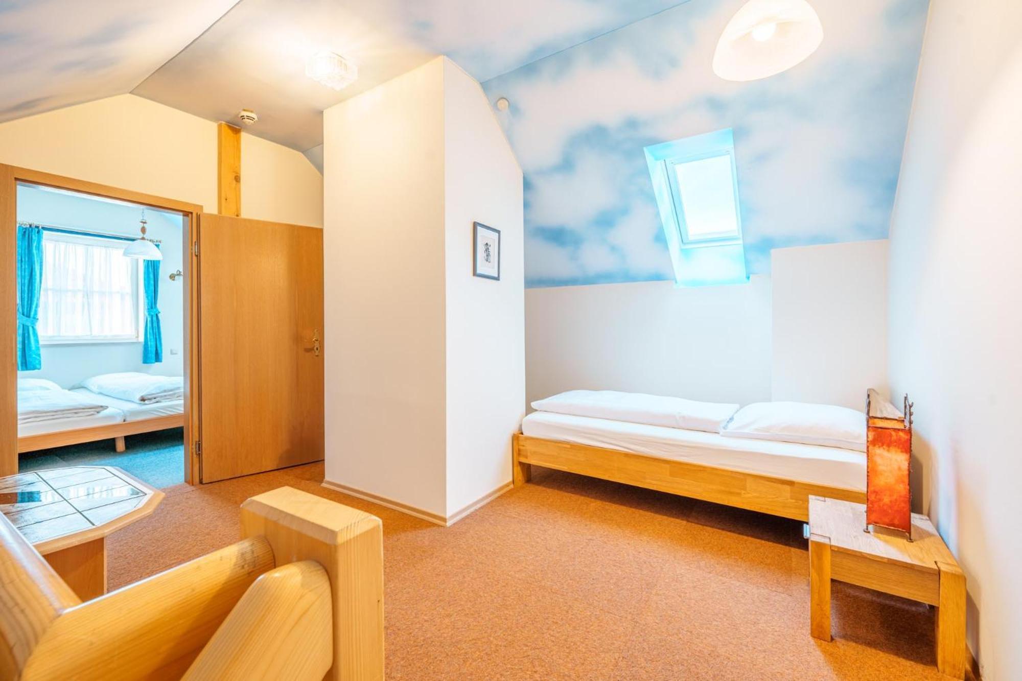 Koenig Ludwig Design Hotel Neu Zimmer Mit Sauna Oder Whirlpool Oder Mehr Altötting Стая снимка